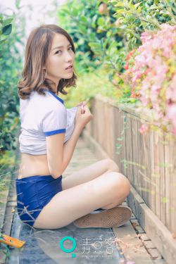 美女裸体自慰